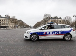 Во Франции задержали напавшего на мэра коммуны Вильнев-де-Марк мужчину